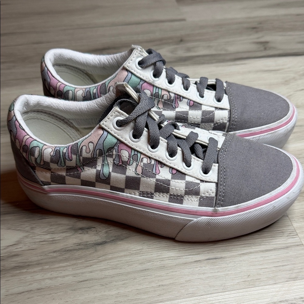 VANS Gray and Pink Women's Sneakers size 6.5 - Picture 3 of 14